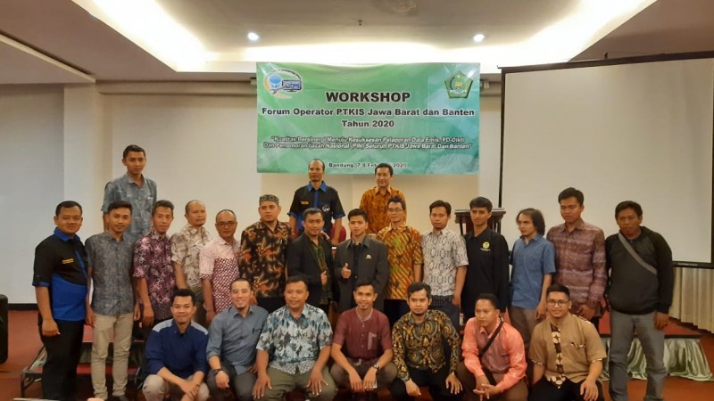 perfotoan dengan pemateri
