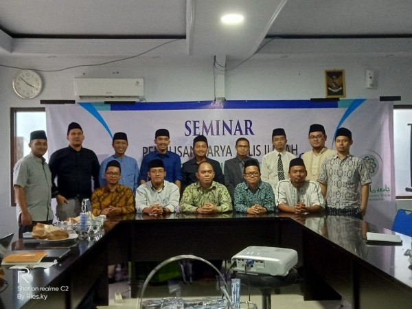perfotoan Dosen-dosen STIABI bersama Dr Uwes Fatoni.M.Ag